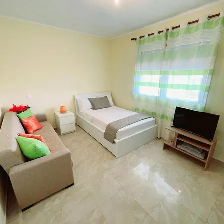 Seaside Family Karianí